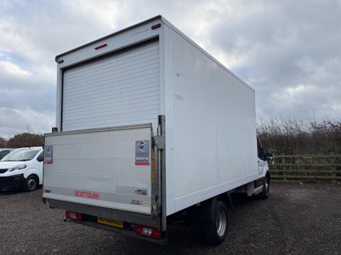 Ford Transit 2.0 350 EcoBlue Leader RWD L4 Euro 6 (s/s) 2dr 6