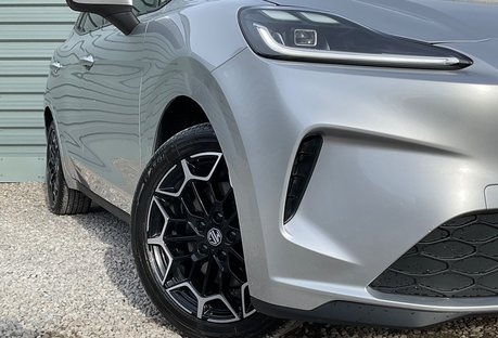 MG MG4 EV URBAN PREMIUM LONG RANGE