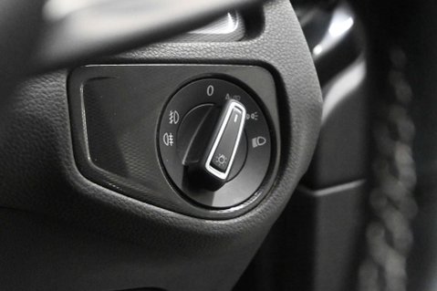 Volkswagen Golf 2.0 Golf GTD Semi-Auto 5dr 51