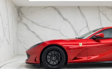 Ferrari 812 Superfast 35