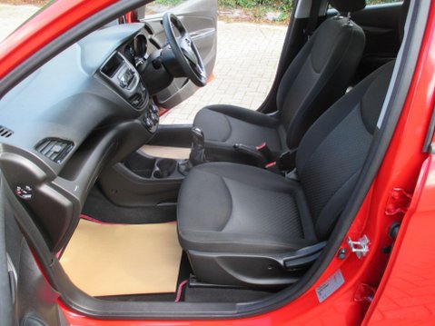Vauxhall Viva 1.0i SE Euro 6 5dr (a/c) 25