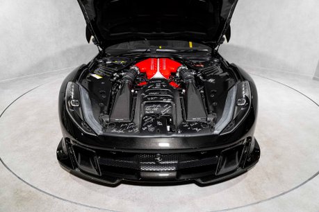 Ferrari 812 Competizione DELIVERY MILEAGE. SIGNATURES ON ENGINE BAY. AIRBRUSHED SHIELDS. CARPLAY. 44