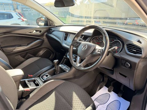 Vauxhall Grandland X 1.2 Grandland X Sport Nav T S/S 5dr 2