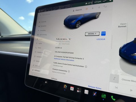 Tesla Model Y (Dual Motor) Long Range SUV 5dr Electric Auto 4WDE (384 bhp) 39