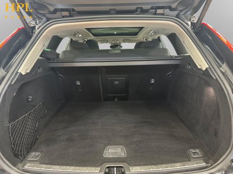 Volvo XC60 2.0h T6 Recharge 18.8kWh Plus SUV 5dr Petrol Plug-in Hybrid Auto AWD Euro 6 22