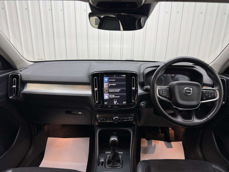 Volvo XC40 2.0 XC40 Momentum D3 5dr 2