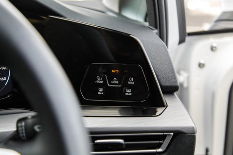 Volkswagen Golf STYLE TSI 12