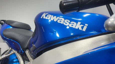 Kawasaki ZX ZX9R C1 1999 RUNNING PROJECT BIKE SPARES OR REPAIR 900CC 25