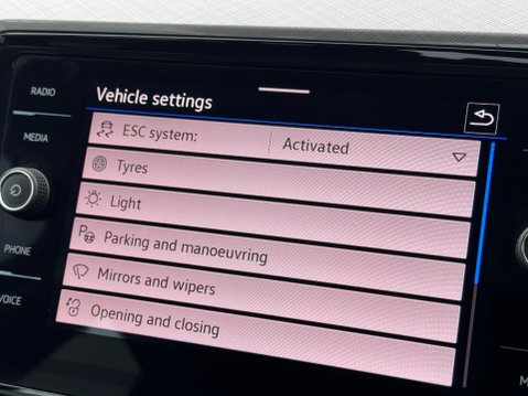 Volkswagen Passat 2.0 TDI EVO SE Nav Euro 6 (s/s) 5dr 25