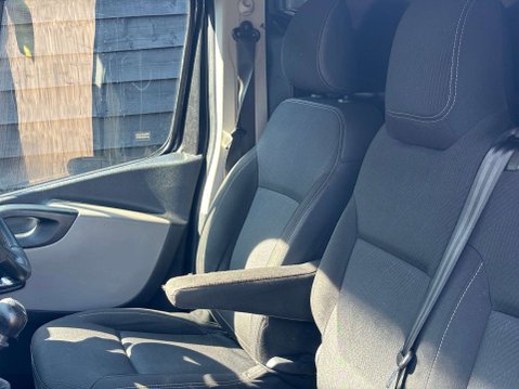 Renault Trafic 1.6 Trafic LL29 Sport Nav dCi 32