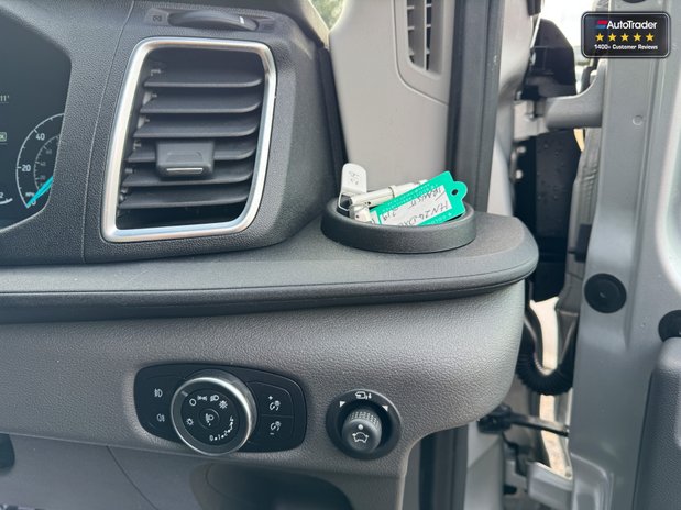 Ford Transit LWB L3H2 Medium Roof Limited 350 Air Con SELECT 22
