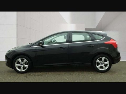 Ford Focus 1.6 Focus Zetec Navigator Auto 5dr 4