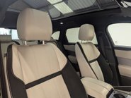 Land Rover Range Rover Velar 3.0 Range Rover Velar R-Dynamic HSE D300 Auto 4WD 5dr 31
