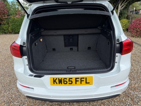 Volkswagen Tiguan 2.0 TDI BlueMotion Tech R-Line Edition DSG 4WD Euro 6 (s/s) 5dr 27