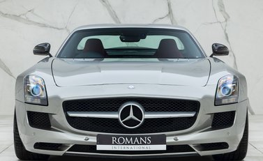 Mercedes-Benz SLS AMG 4