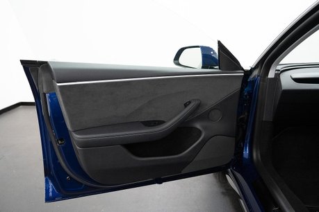 Tesla Model 3 (Dual Motor) Performance Saloon 4dr Electric Auto 4WDE (460 ps) 17