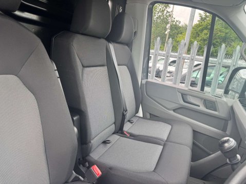 Volkswagen Crafter 2.0 TDI CR35 Trendline Panel Van 5dr Diesel Manual FWD MWB Euro 6 (s/s) (14 14