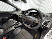 Ford Focus 2.3T EcoBoost RS Hatchback 5dr Petrol Manual AWD Euro 6 (s/s) (350 ps) 40