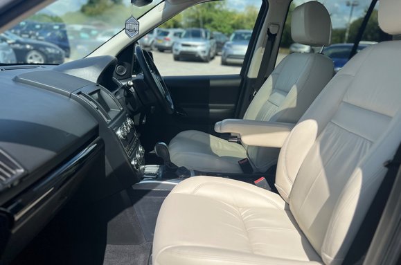 Land Rover Freelander SD4 METROPOLIS 29