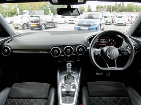 Audi TT TFSI S LINE