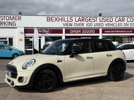 Mini Hatch COOPER
