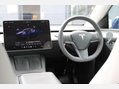 Tesla Model Y LONG RANGE 13