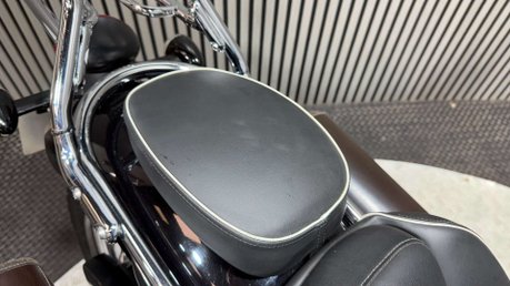Triumph Speedmaster 2019 ONLY 24K LONG MOT PANNIERS SISSY BAR CRUISER ROADSTER 47