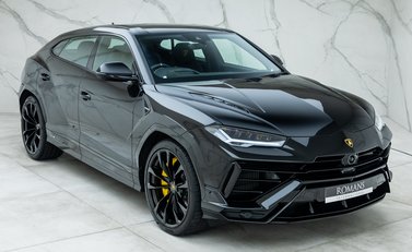 Lamborghini Urus S 8