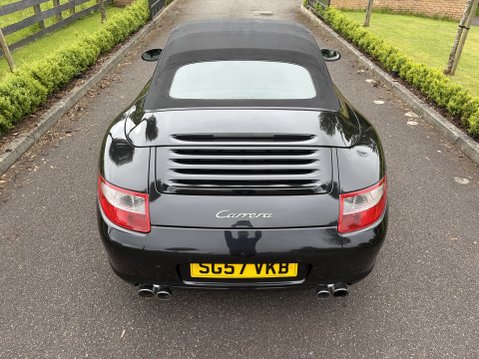 Porsche 911 CARRERA 2 12