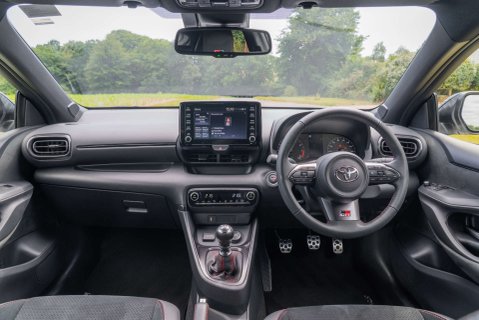 Toyota GR Yaris Circuit 12