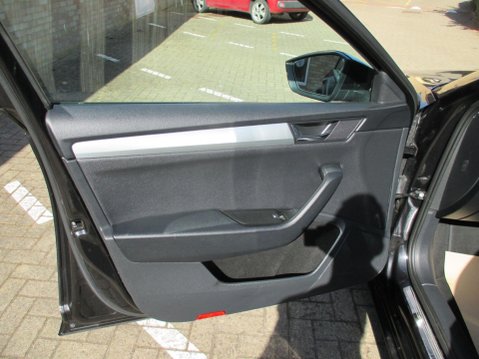 Skoda Superb 1.5 TSI ACT SE DSG Euro 6 (s/s) 5dr 47
