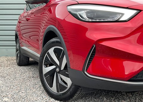 MG ZS EV 72kWh TROPHY 2