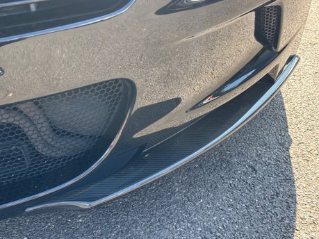 Aston Martin DBS Aston Martin DBS 6.0 V12 Ultimate Coupe (No. 16 of 100) | Carbon Black 26
