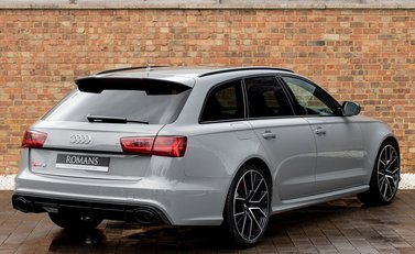 Audi RS6 Avant Performance 7
