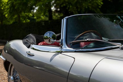 Jaguar E-Type 4.2 Roadster Series 1½ 14