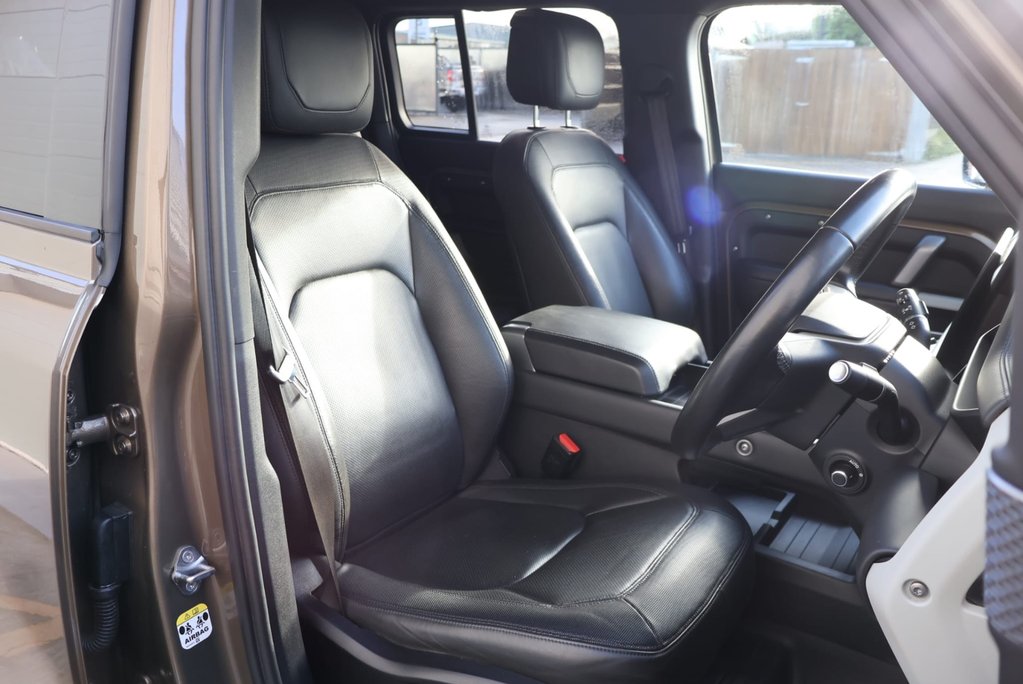 Land Rover Defender 110 D300 HARD TOP COMMERCIAL  X-DYNAMIC HSE GENUINE REAR SEATS  SEEKER STYLED 20
