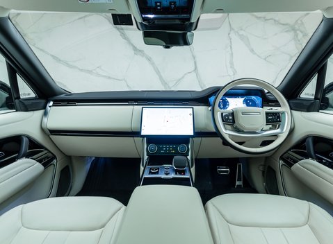 Land Rover Range Rover D350 AUTOBIOGRAPHY LWB 21