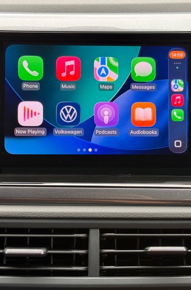 Volkswagen Polo STYLE TSI - LOW INSURANCE -CAMERA -APPLE CAR PLAY - FULL SERVICE HISTORY 