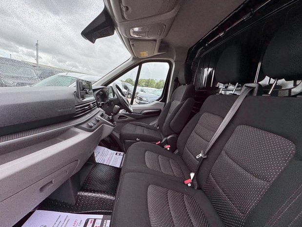 Maxus Deliver 9 LWB L3H2 [SOLD KH] Medium Roof Air Con Sensors EURO 6 13