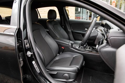 Mercedes-Benz A Class A 180 SPORT 33