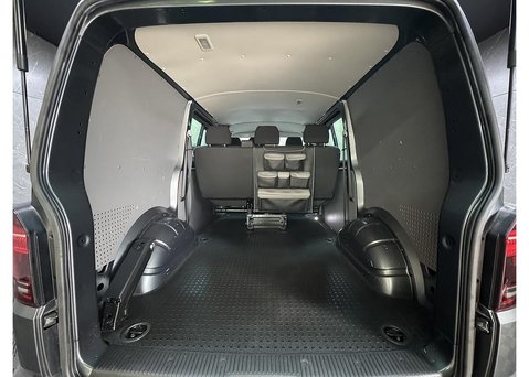 Volkswagen Transporter 2.0 TDI T32 Highline Kombi Double Cab 5dr Diesel DSG FWD SWB Euro 6 (s/s) ( 47