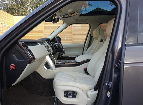 Land Rover Range Rover 4.4 SDV8 Autobiography 18