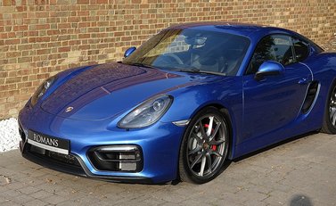 Porsche Cayman GTS 6