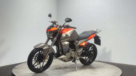Zontes T S 2017 ONLY 3K LONG MOT NAKED 250CC 2 FORMER OWNERS 5