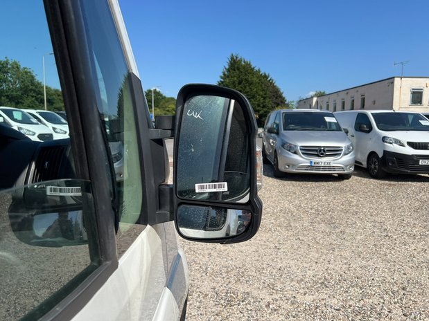 Peugeot Boxer MWB L2H2 Medium Roof 350 Air Con Nav EURO 6 NO VAT 17