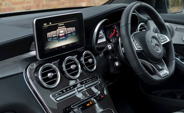 Mercedes-Benz GLC 63 4Matic 17