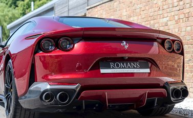 Ferrari 812 Superfast 23