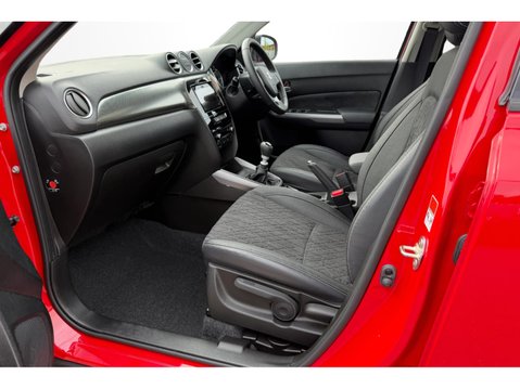 Suzuki Vitara 1.4 Boosterjet 48V Hybrid SZ5 5dr 2