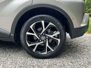 Toyota C-HR 1.8 C-HR Design HEV CVT 5dr 14