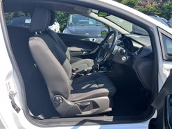 Ford Fiesta 1.0T EcoBoost Titanium Euro 6 (s/s) 3dr 22